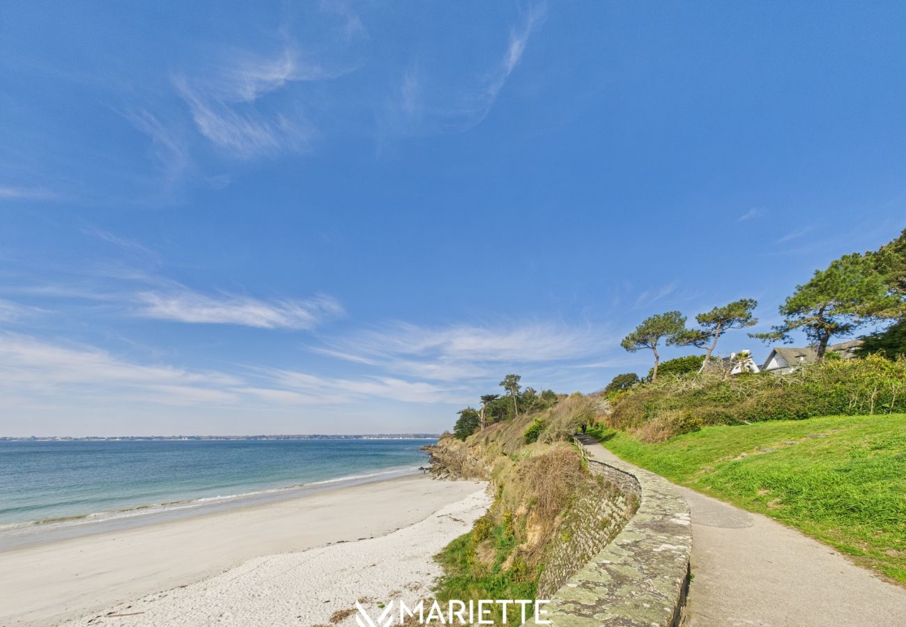 Appartement à Concarneau - -ESCALE- CONCARNEAU GRANDE TERRASSE ET PARKING