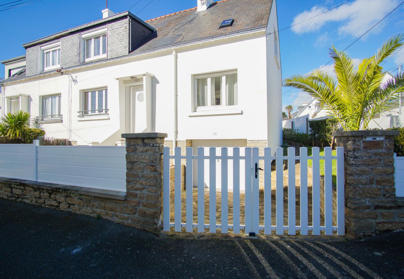 Maison à Concarneau - -HORTENSE- MAISON SABLES BLANCS Á 300M DES PLAGES