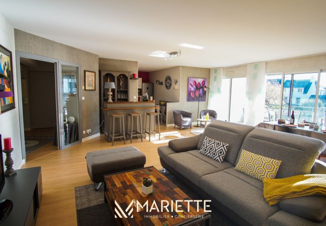 Appartement à Concarneau - -DALIA- APPARTEMENT CENTRE-VILLE-TERRASSE-PARKING