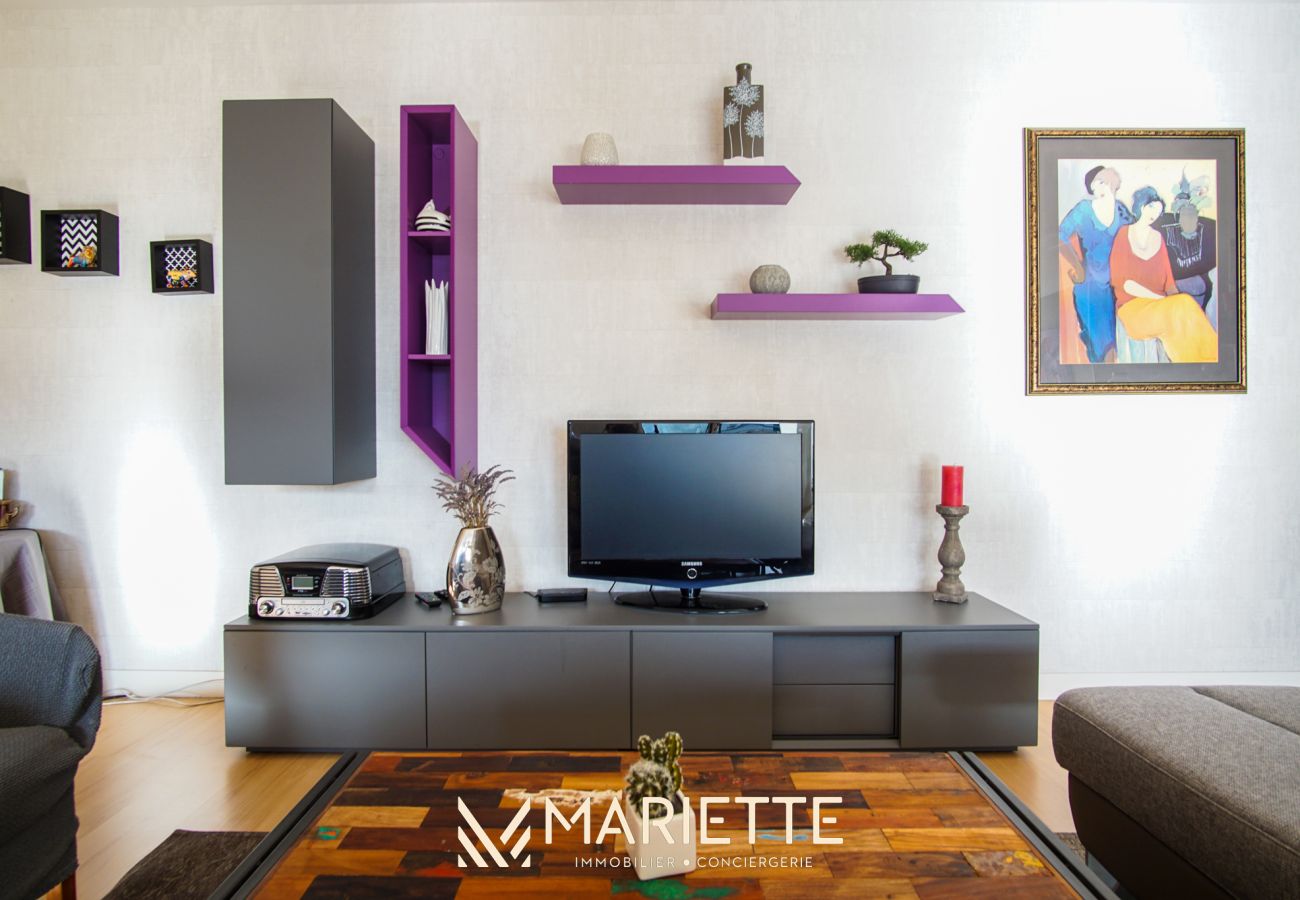 Appartement à Concarneau - -DALIA- APPARTEMENT CENTRE-VILLE-TERRASSE-PARKING