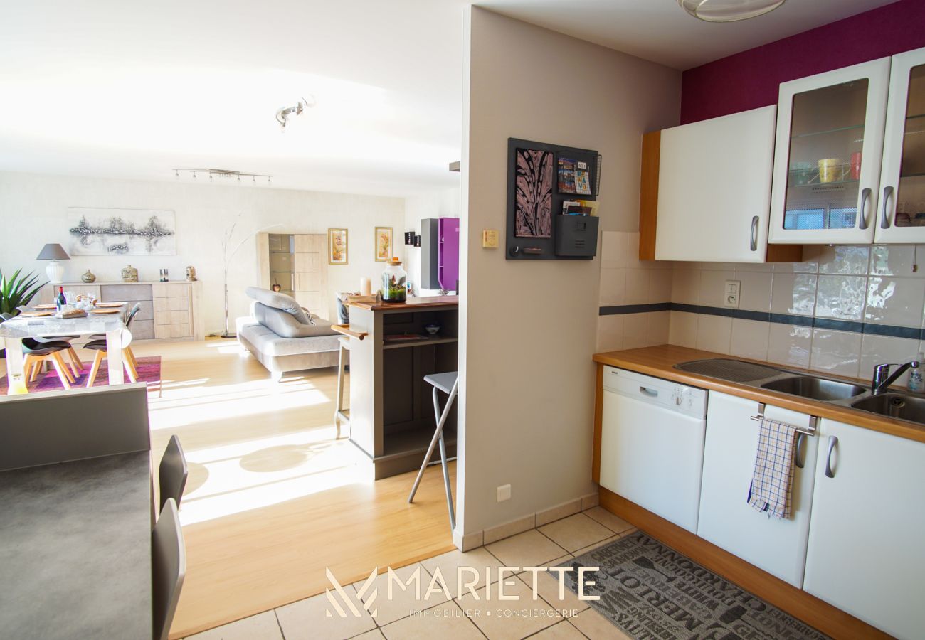 Appartement à Concarneau - -DALIA- APPARTEMENT CENTRE-VILLE-TERRASSE-PARKING