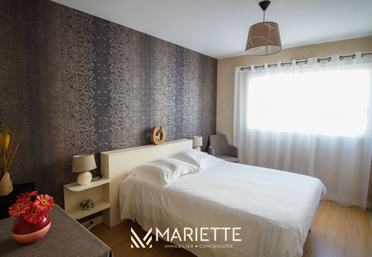 Appartement à Concarneau - -DALIA- APPARTEMENT CENTRE-VILLE-TERRASSE-PARKING