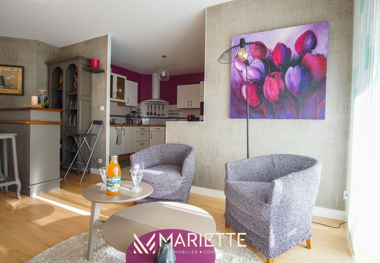 Appartement à Concarneau - -DALIA- APPARTEMENT CENTRE-VILLE-TERRASSE-PARKING