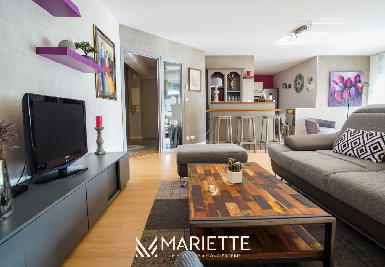 Appartement à Concarneau - -DALIA- APPARTEMENT CENTRE-VILLE-TERRASSE-PARKING