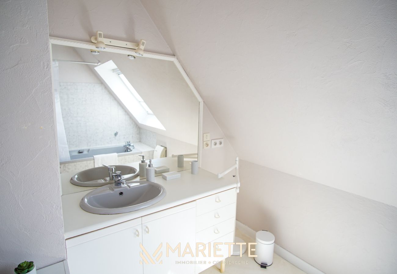 Maison à Concarneau - -CALI-JOLIE MAISON A 600 M DES PLAGES ET DU CENTRE