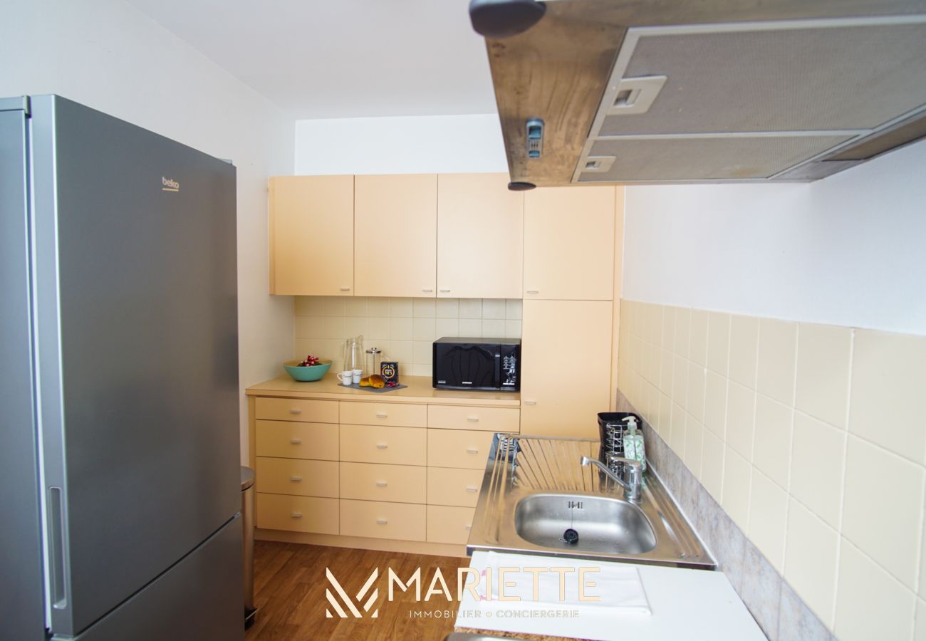 Appartement à Concarneau - -BOSCO- ÉLÉGANT T3 AVEC BALCON ET VUE SUR LE PORT