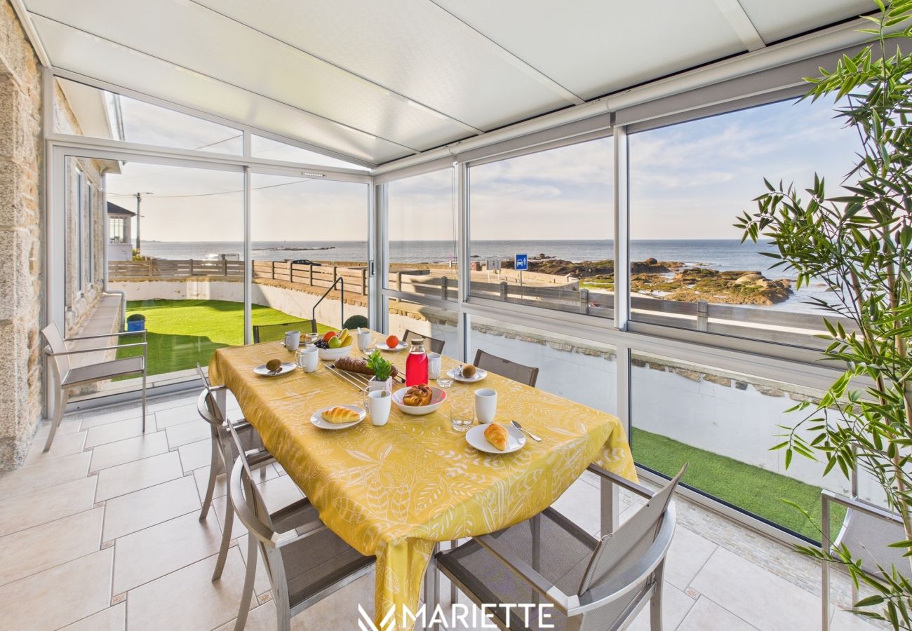 Maison à Concarneau - -AVEL DRO- Belle maison familiale vue mer corniche