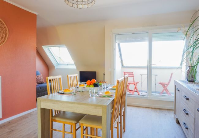 Appartement à Concarneau - -SIENA- Charmant T2,balcon &parking au cent
