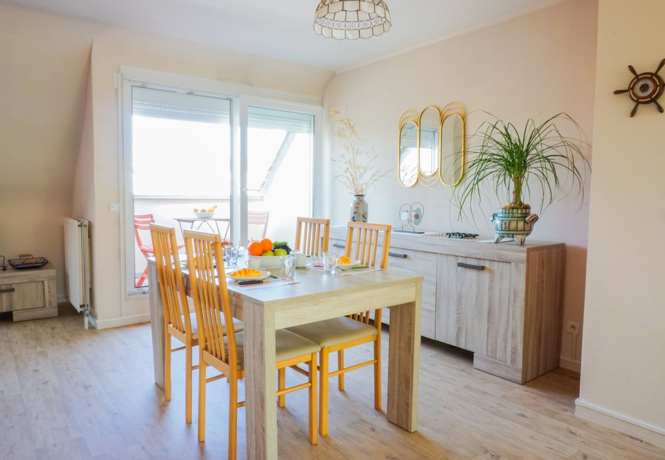 Appartement à Concarneau - -SIENA- Charmant T2,balcon &parking au cent