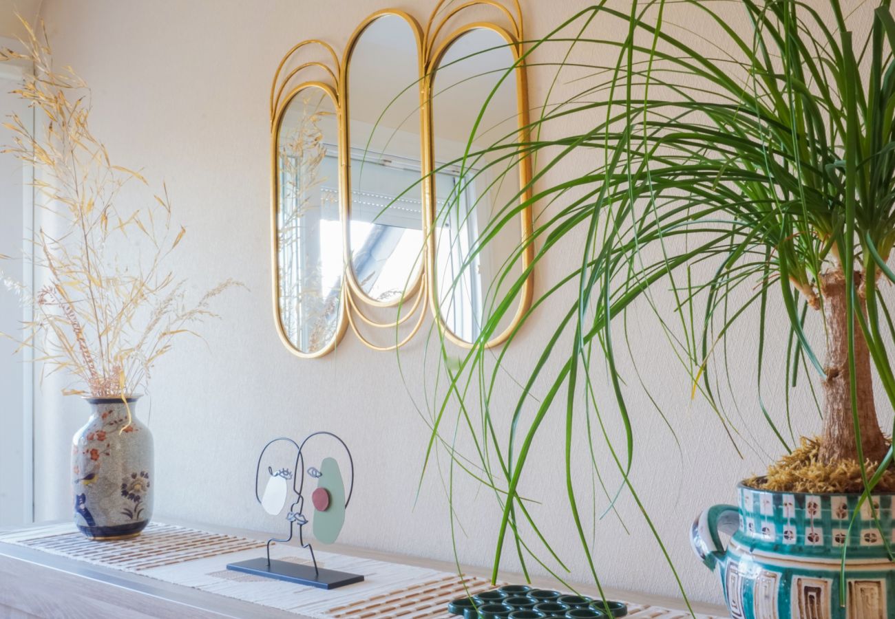 Appartement à Concarneau - -SIENA- Charmant T2,balcon &parking au cent