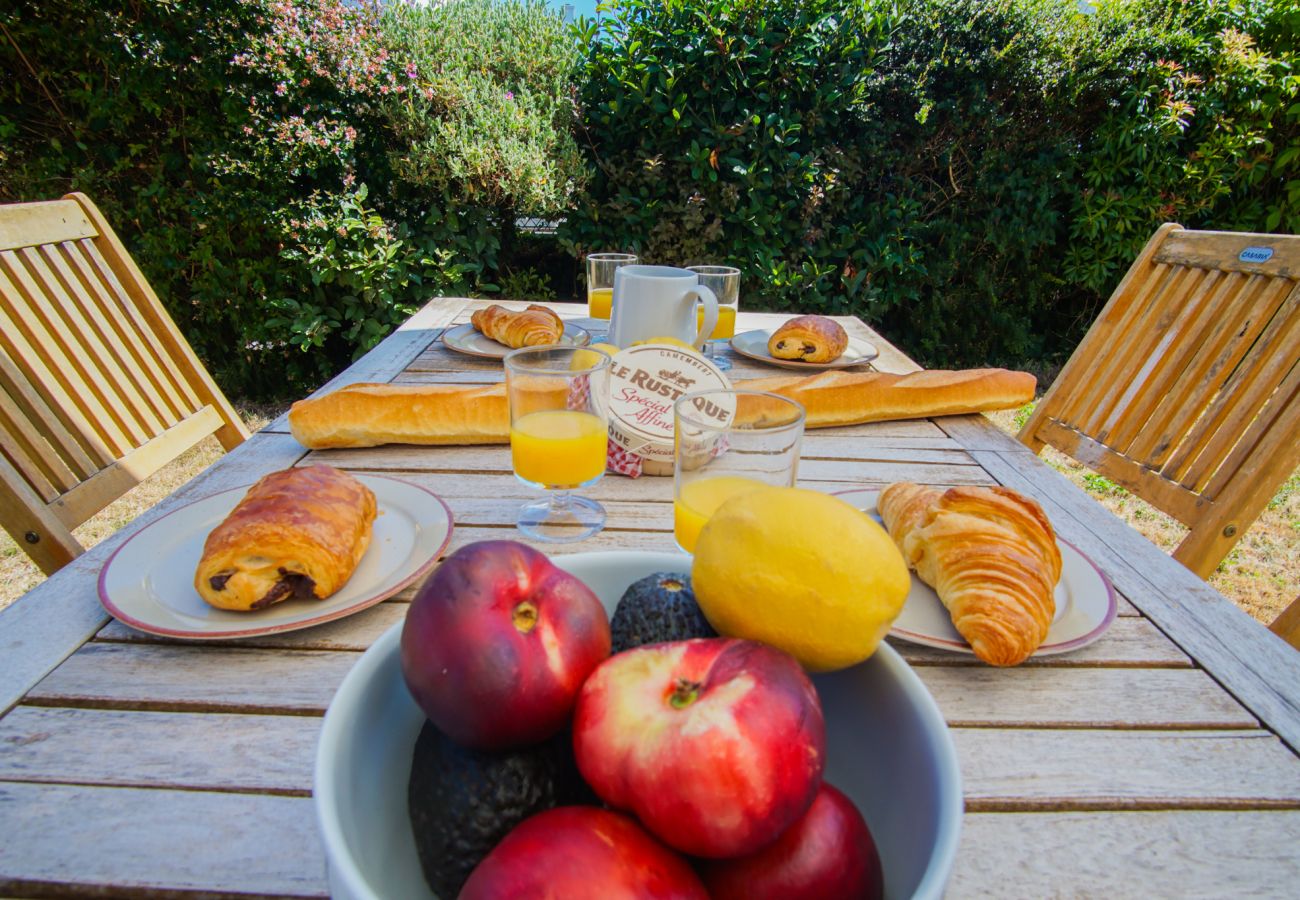 Appartement à Concarneau - -LE SENTIER- ÉLÉGANT T3 AVEC JARDIN PROCHE MER