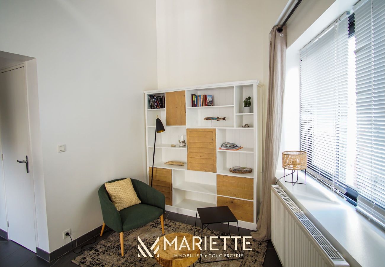 Appartement à Concarneau - -BLOOM- MAISON DE VILLE AVEC GARAGE, COUR COMMUNE
