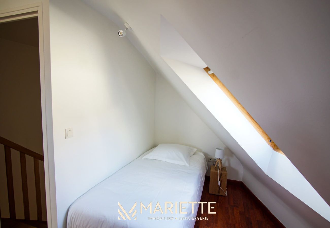 Appartement à Concarneau - -BLOOM- MAISON DE VILLE AVEC GARAGE, COUR COMMUNE