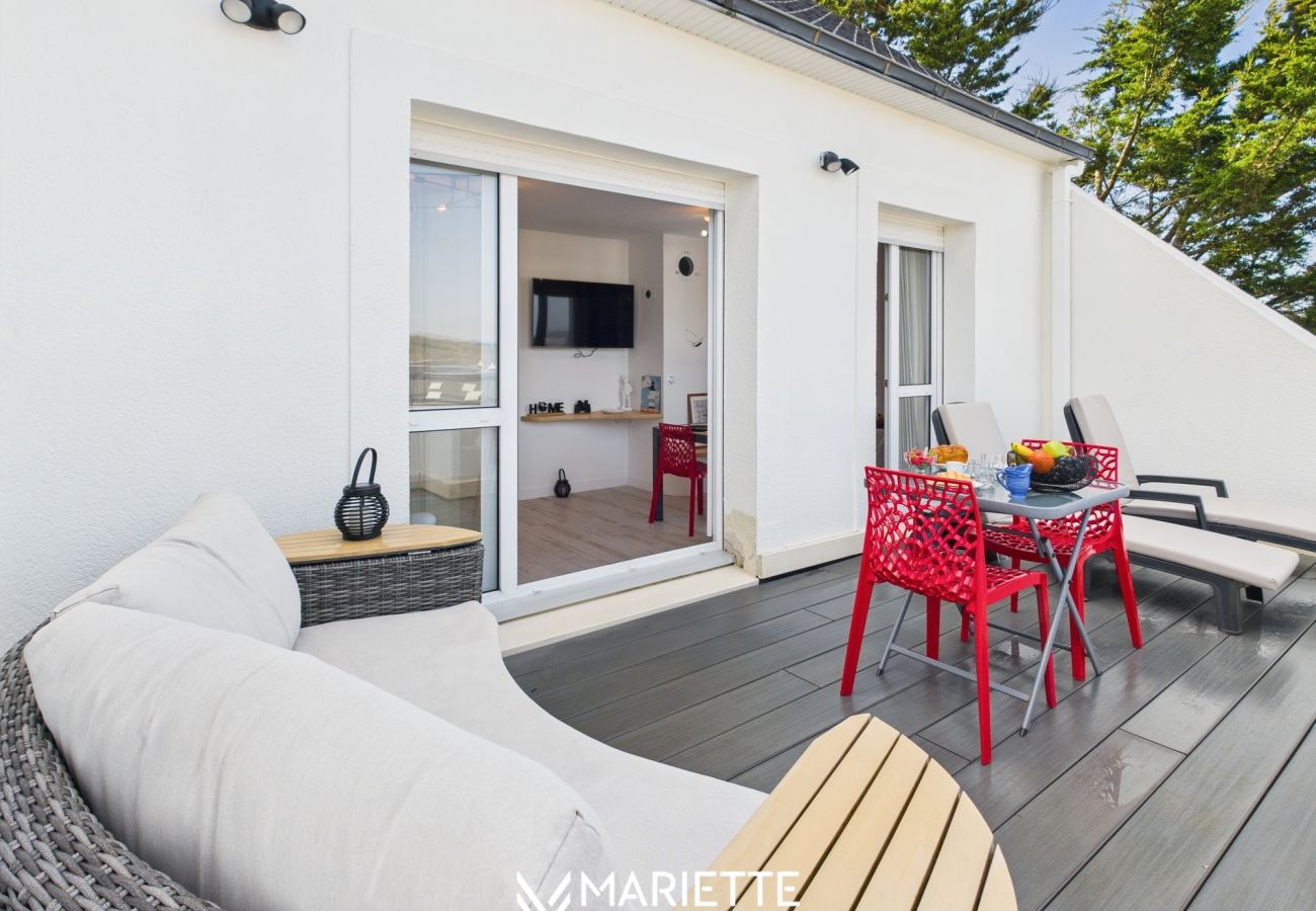 Appartement à Concarneau - -AR MEN- T2 AVEC TERRASSE VUE MER - PLAGE À 50 M