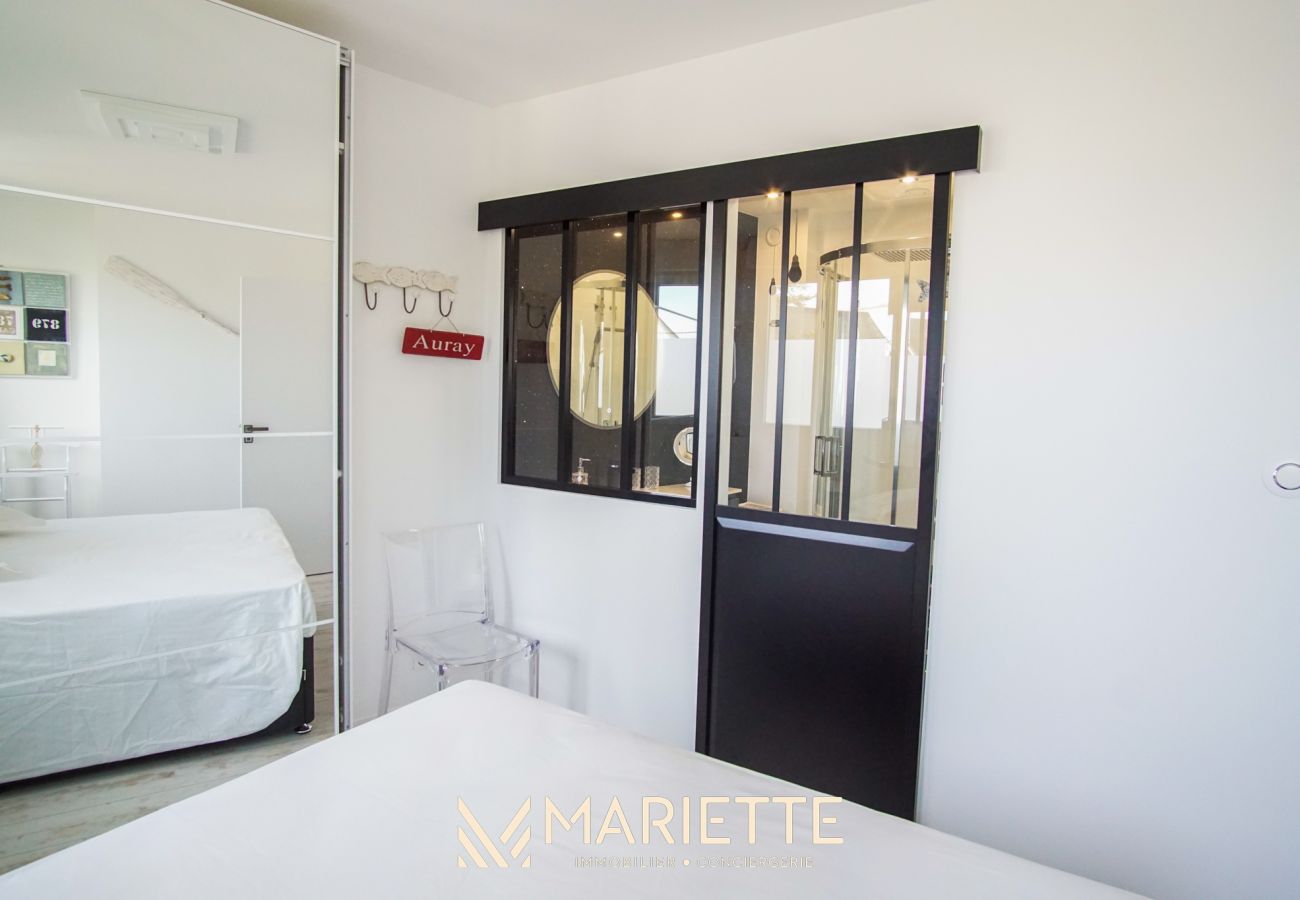 Appartement à Concarneau - -AR MEN- T2 AVEC TERRASSE VUE MER - PLAGE À 50 M