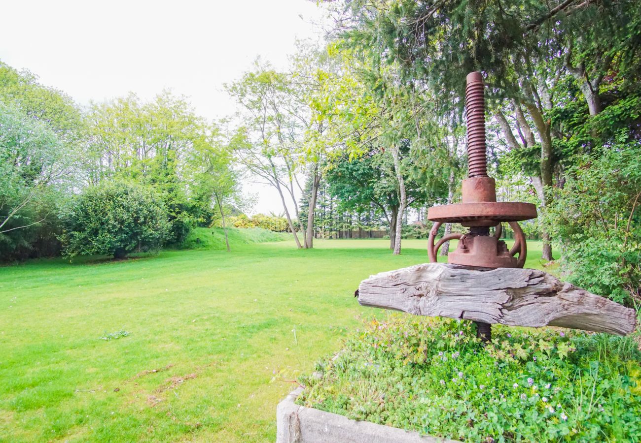 Maison à Concarneau - -PÉTREL- MAISON DE CAMPAGNE AVEC GRAND JARDIN