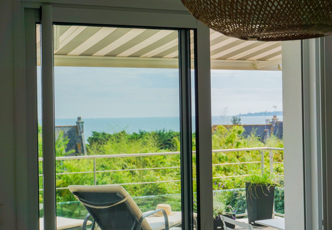 Appartement à Concarneau - -La Terrasse- T2 avec Terrasse vue mer