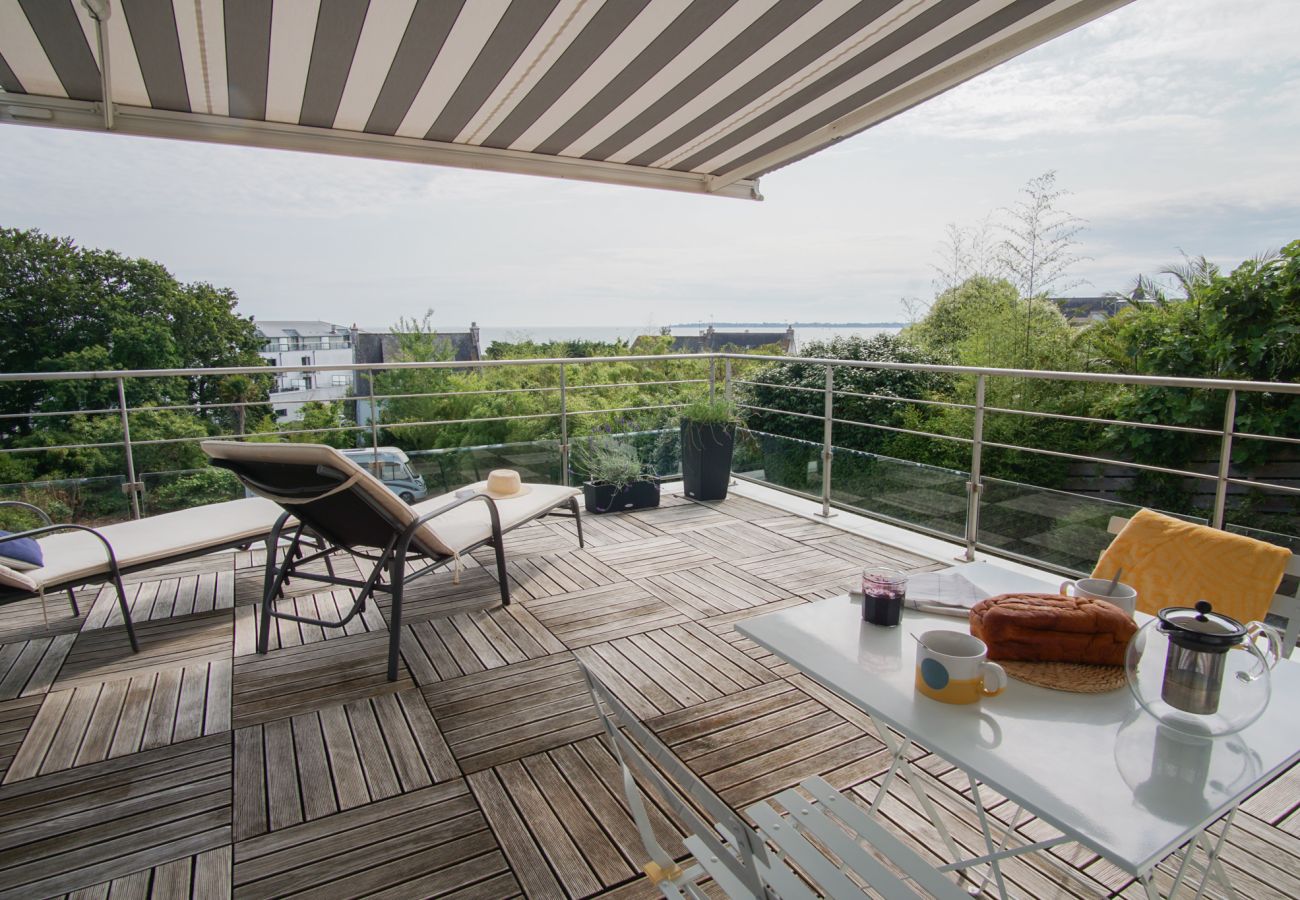 Appartement à Concarneau - -La Terrasse- T2 avec Terrasse vue mer