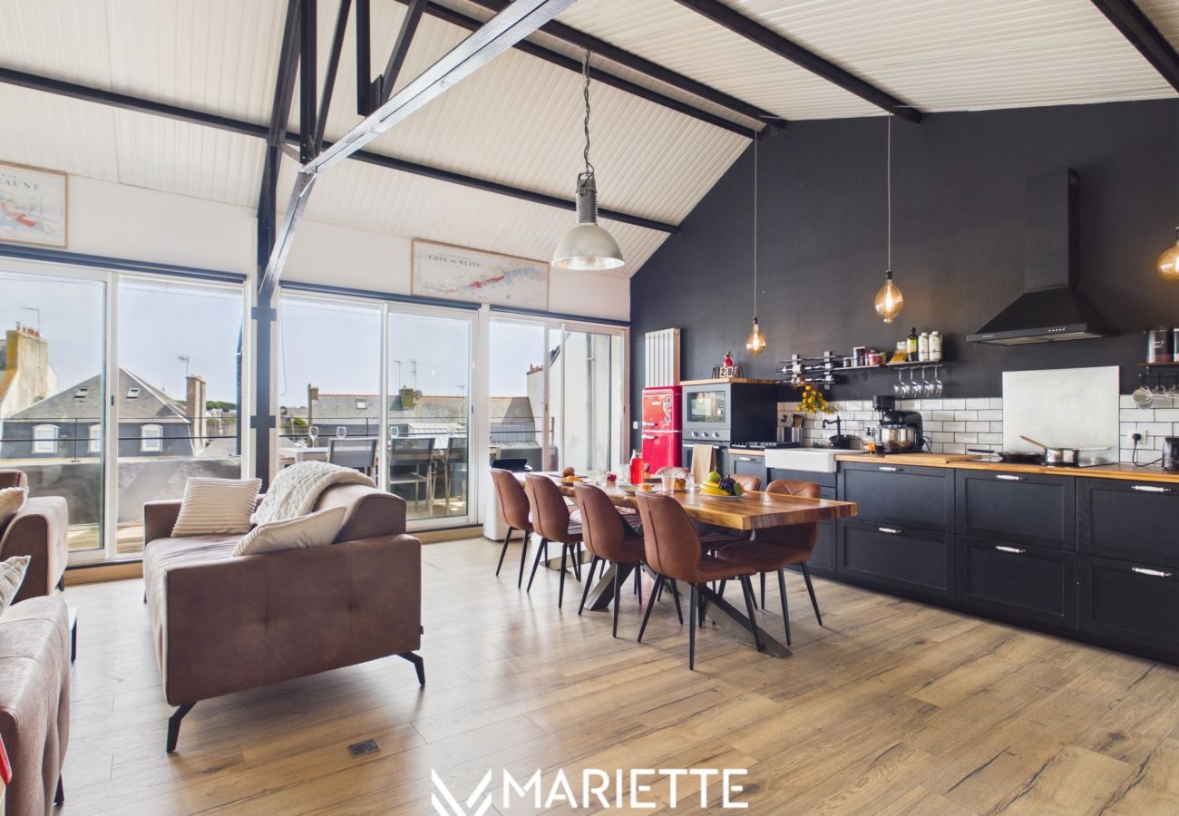 Appartement à Concarneau - -LE LOFT- TERRASSE PARKING PRIVÉ CONCARNEAU CENTRE