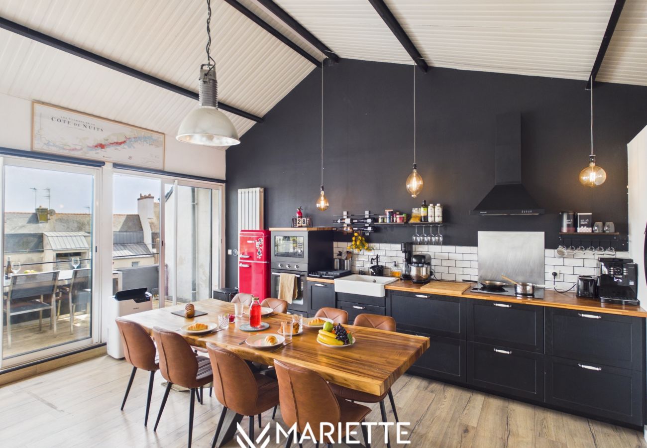 Appartement à Concarneau - -LE LOFT- TERRASSE PARKING PRIVÉ CONCARNEAU CENTRE
