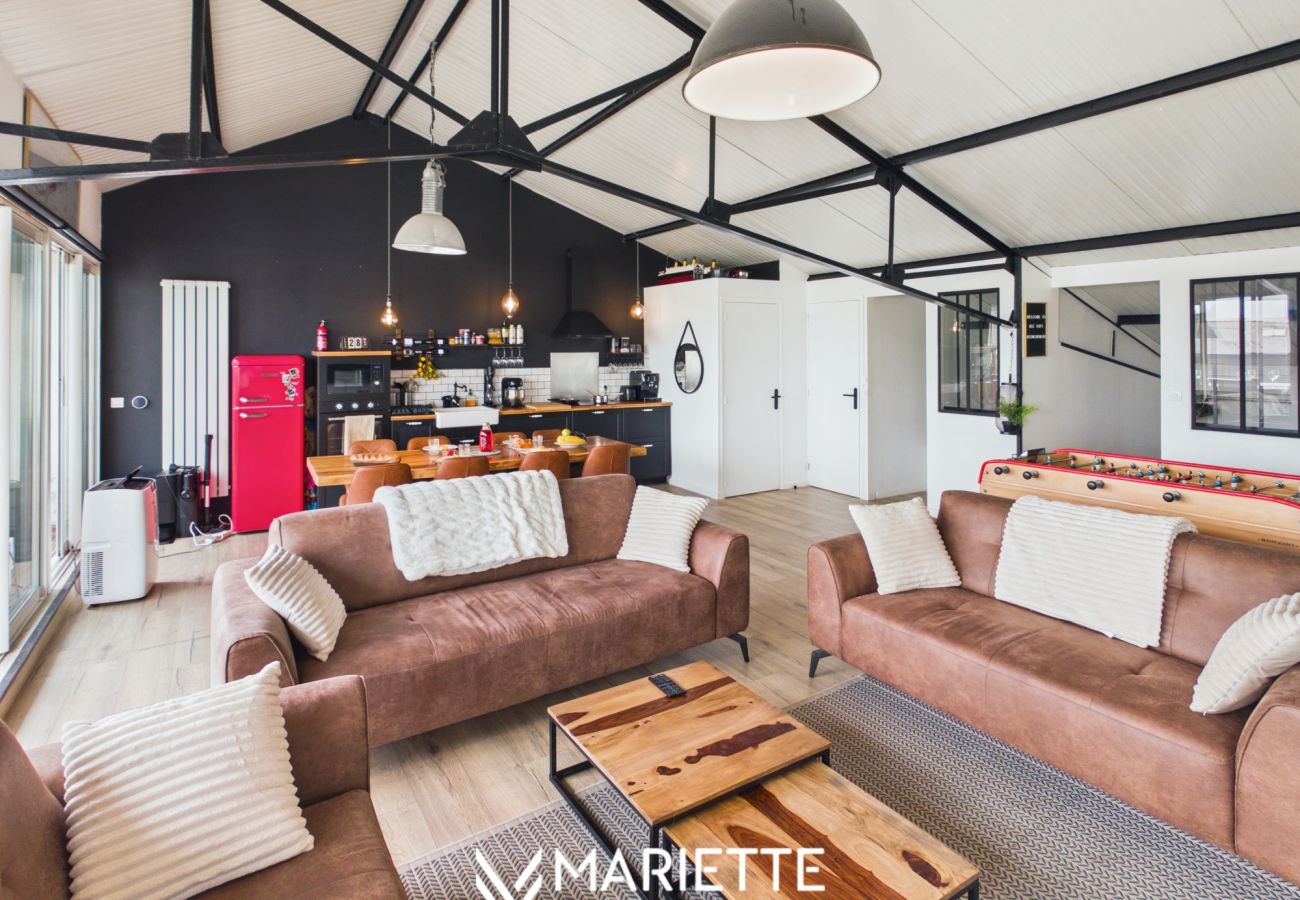 Appartement à Concarneau - -LE LOFT- TERRASSE PARKING PRIVÉ CONCARNEAU CENTRE