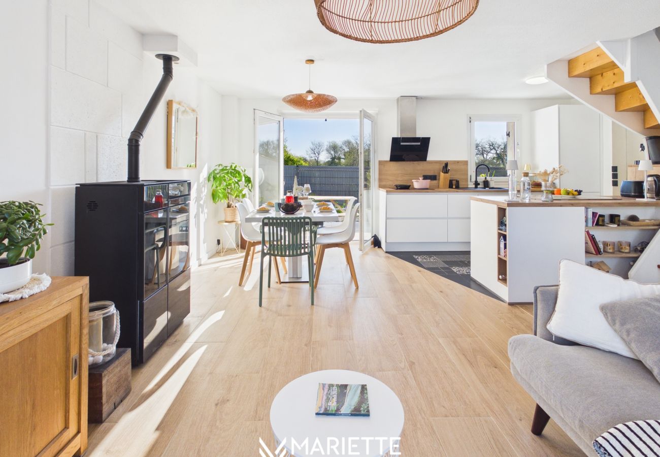 Maison mitoyenne à Trégunc - -COTTAGE- Maison chaleureuse en bord de mer