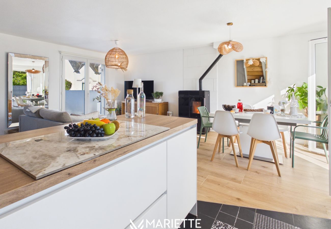 Maison mitoyenne à Trégunc - -COTTAGE- Maison chaleureuse en bord de mer