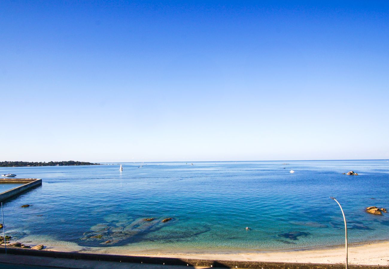 Appartement à Concarneau - -PAOLO- BEAU T2, VUE MER ET PARKING