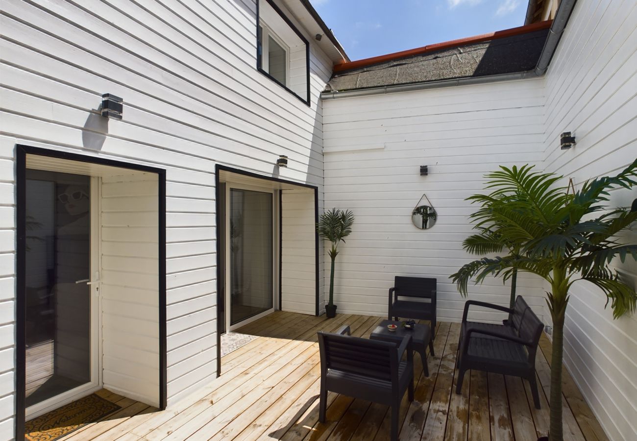 Maison à Concarneau - -LUCETTE- Maison de ville avec terrasse