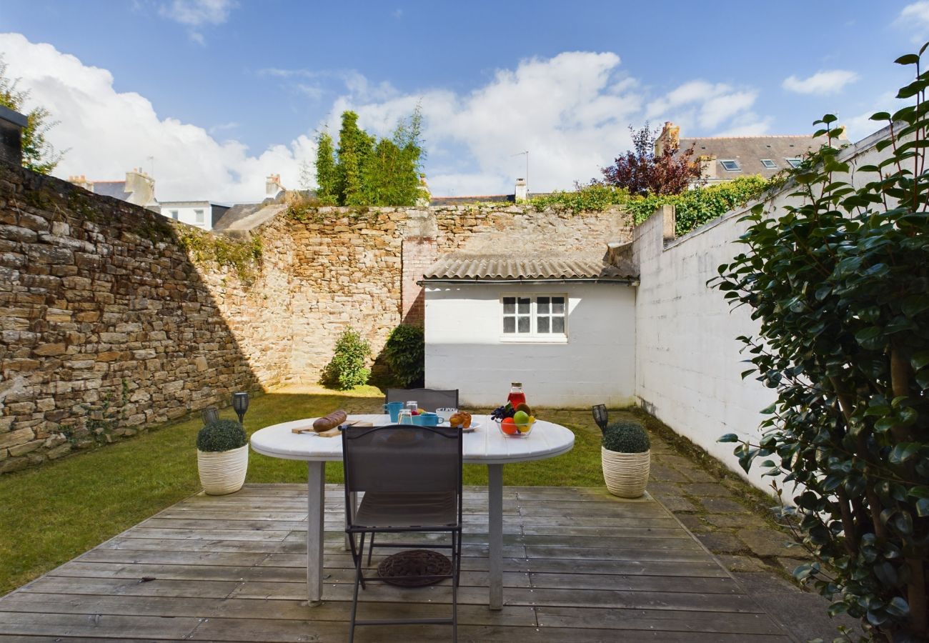 Studio à Concarneau - -GARDEN - Une Oasis au Cœur de Concarneau