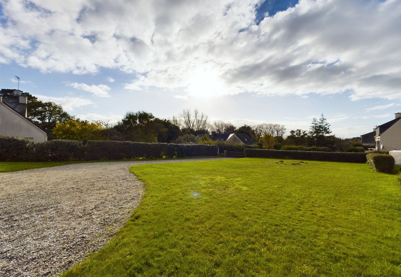 Maison à Névez - -HANSEL- Belle Chaumière à Kerascöet