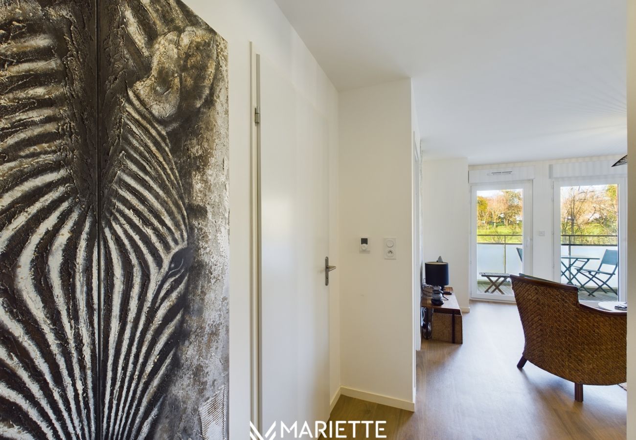 Appartement à Concarneau - -BIRDY- chaleureux T2, rénové avec parking