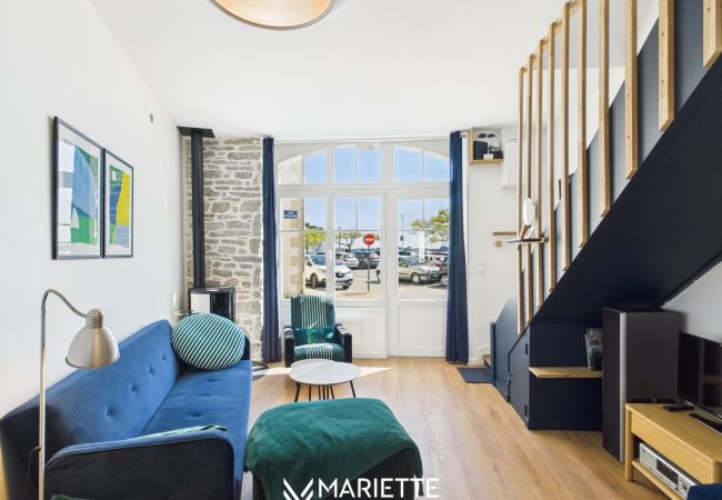 Maison à Concarneau - -COTTEN- Grand duplex vue mer au cœur de Concarnea