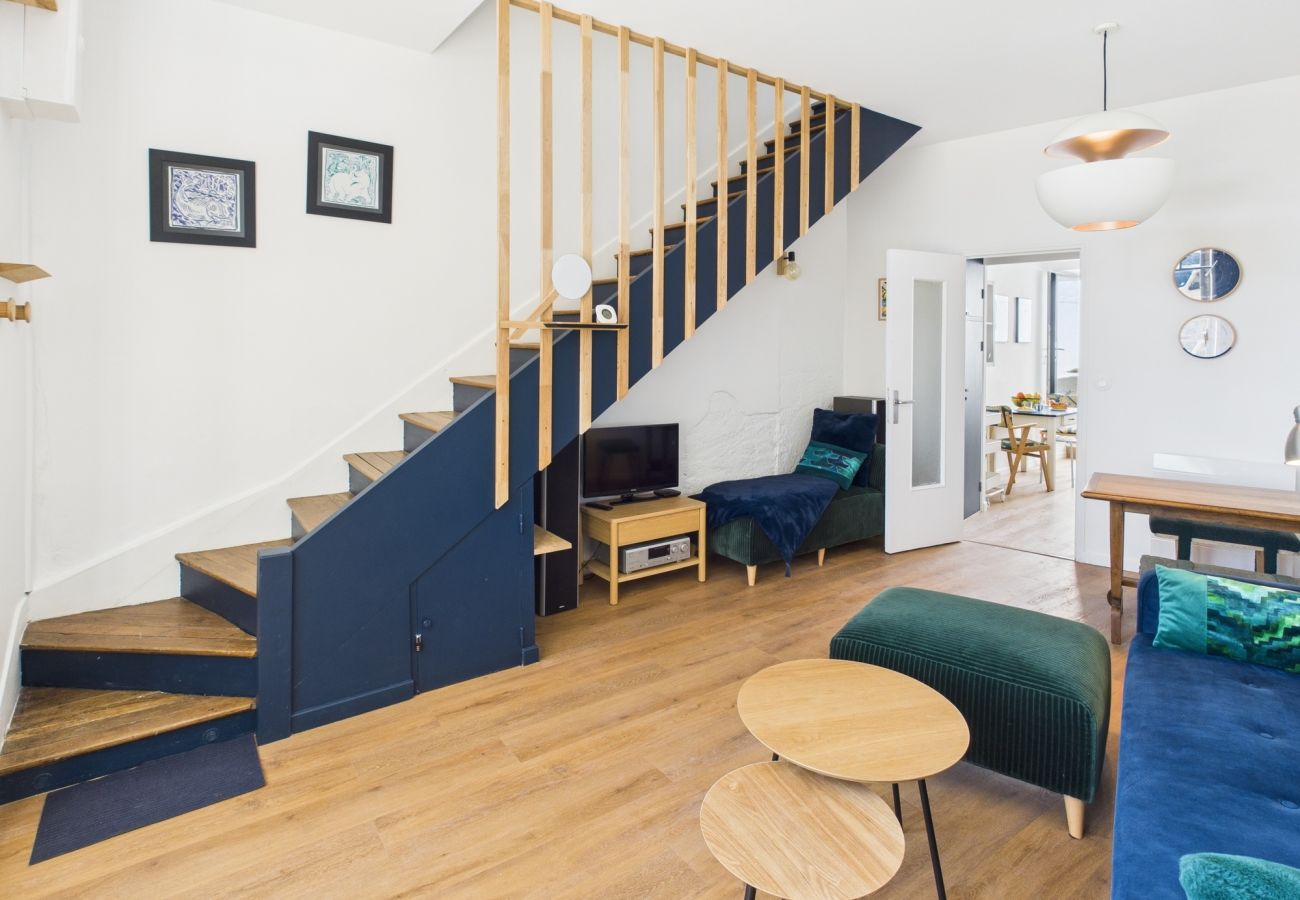 Maison à Concarneau - -COTTEN- Grand duplex vue mer au cœur de Concarnea