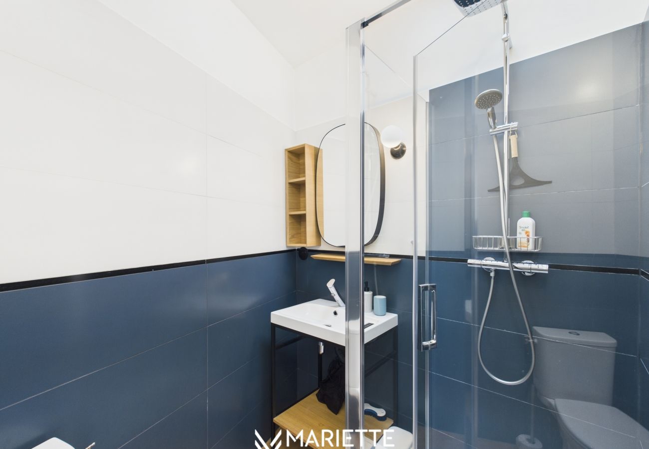 Maison à Concarneau - -COTTEN- Grand duplex vue mer au cœur de Concarnea