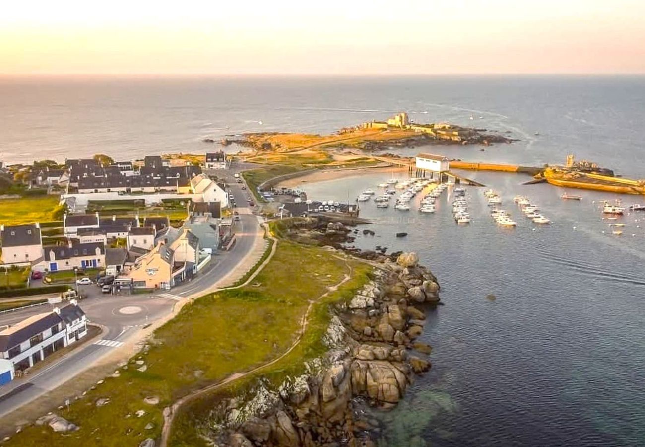 Maison à Concarneau - -COTTEN- Grand duplex vue mer au cœur de Concarnea