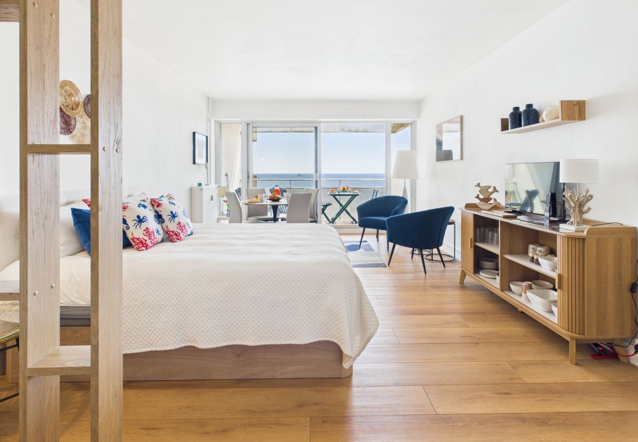 Studio à Concarneau - -Océan – Studio rénové avec parking et vue mer