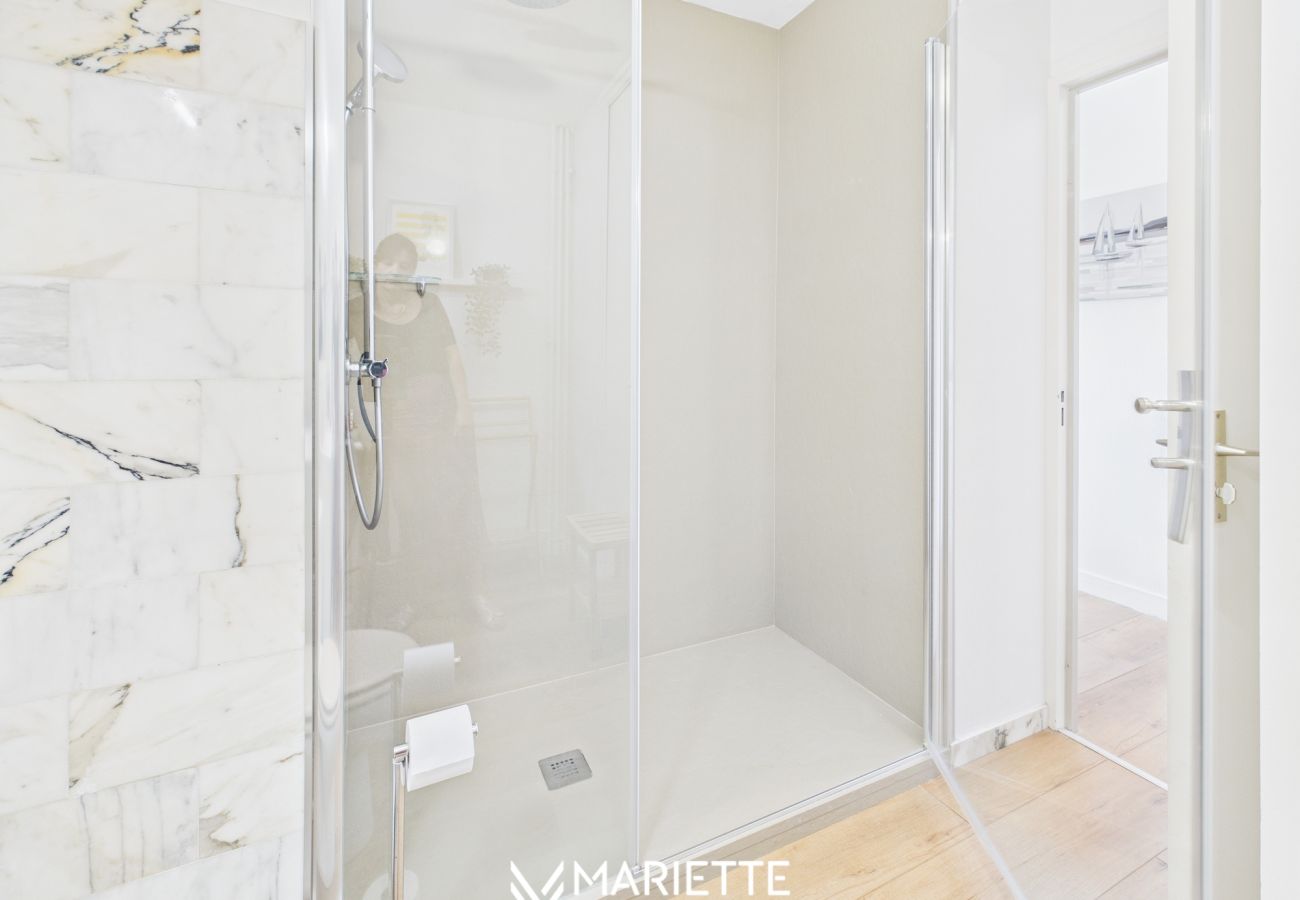 Studio à Concarneau - -Océan – Studio rénové avec parking et vue mer