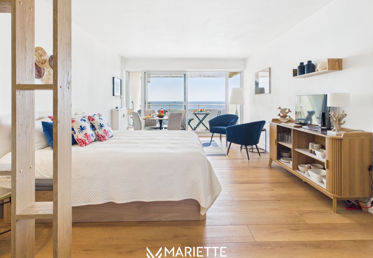 Studio à Concarneau - -Océan – Studio rénové avec parking et vue mer