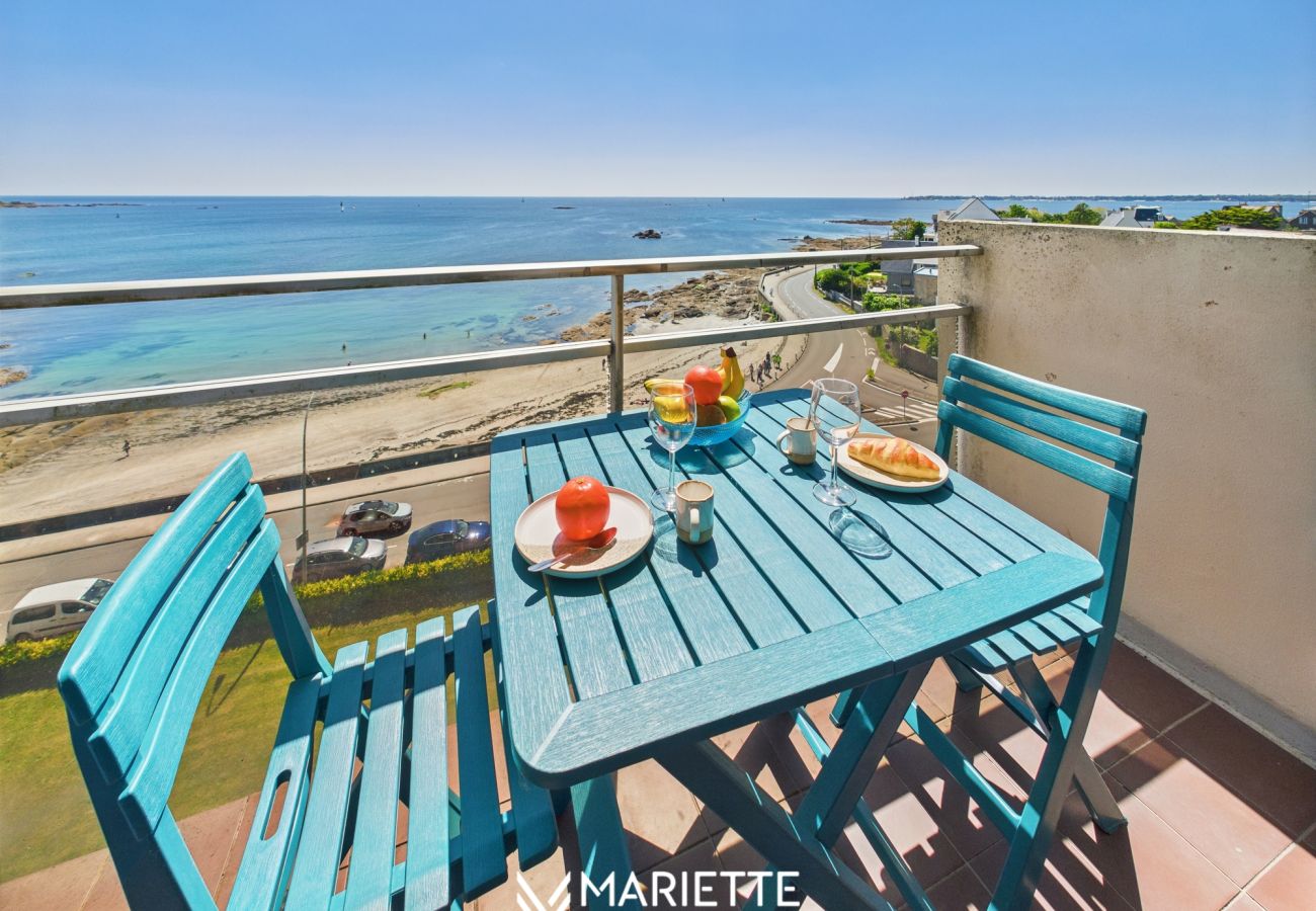 Studio à Concarneau - -Océan – Studio rénové avec parking et vue mer