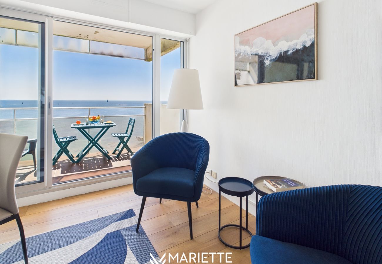 Studio à Concarneau - -Océan – Studio rénové avec parking et vue mer