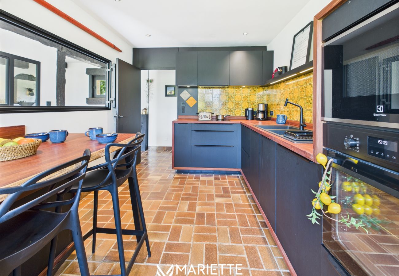 Maison à Névez - -TY TAD - Magnifique Chaumière entièrement rénovée