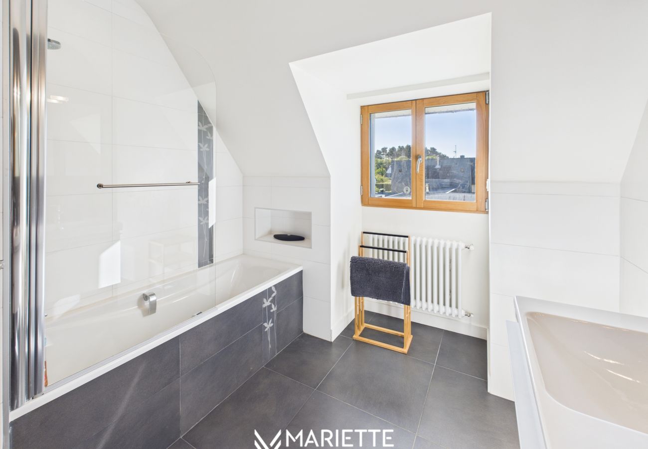 Maison à Concarneau - -SALTY- Spacieuse N&eacute;o Bretonne au Cabellou