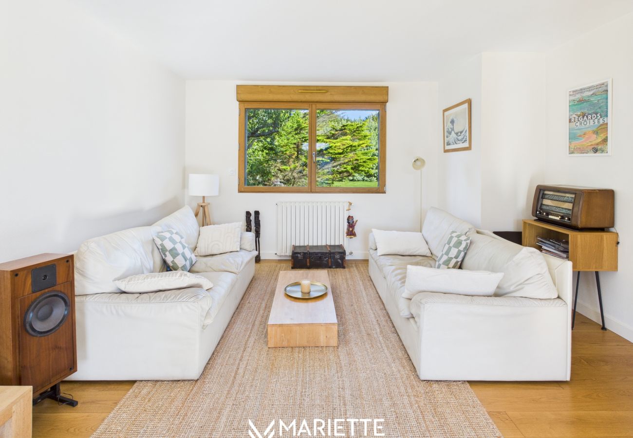 Maison à Concarneau - -SALTY- Spacieuse N&eacute;o Bretonne au Cabellou