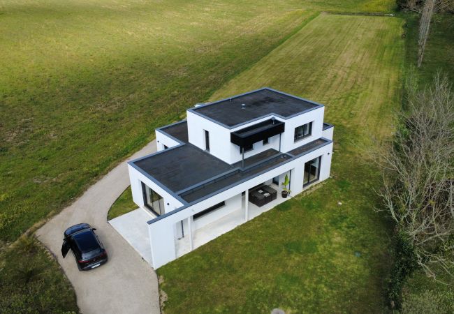 Maison à Névez - -EDGE- Maison moderne avec jardin, proche plage.