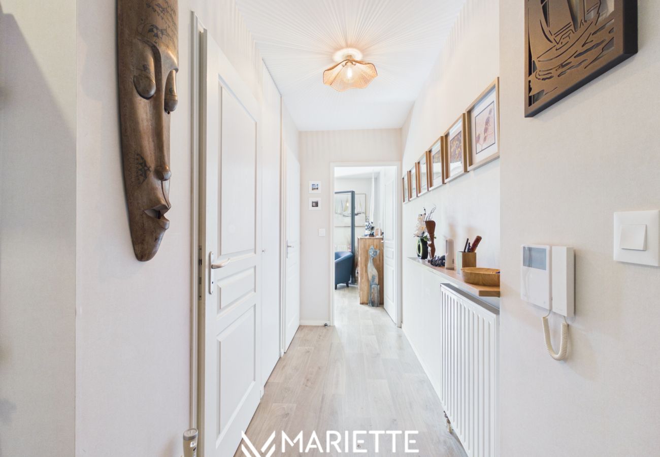 Appartement à Concarneau - -Iruvai- T3 avec place de parking et jardin, proch