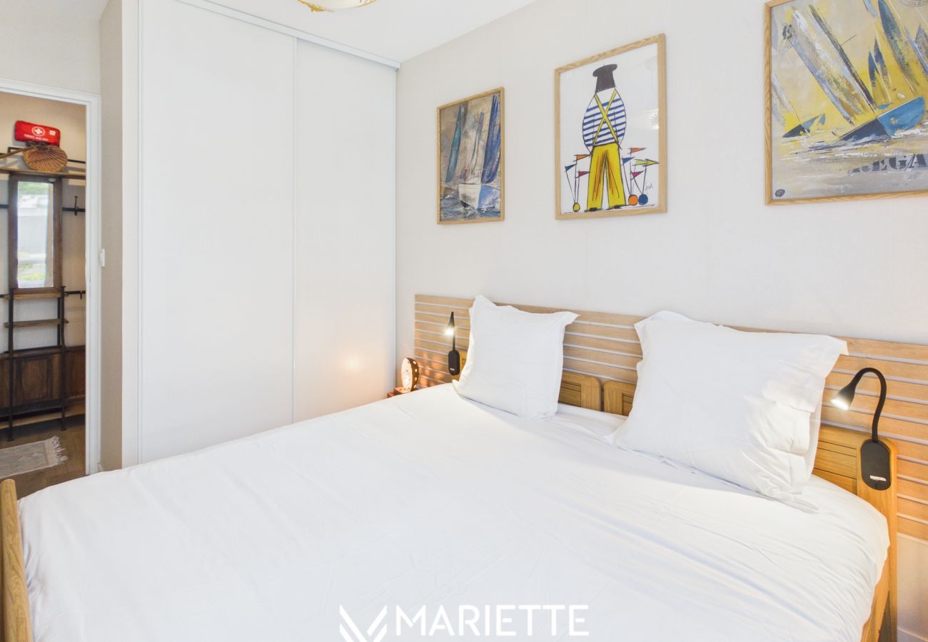 Appartement à Concarneau - -Iruvai- T3 avec place de parking et jardin, proch