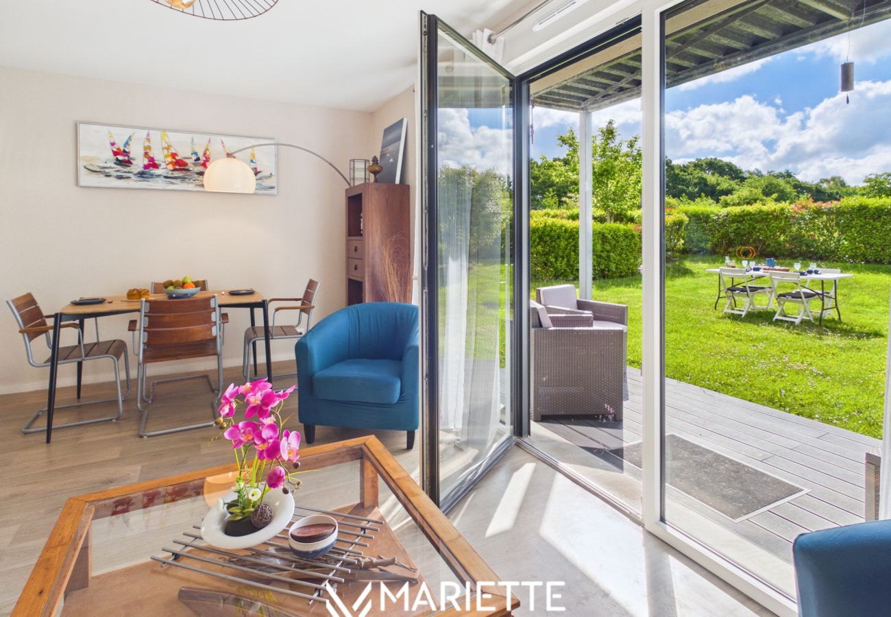 Appartement à Concarneau - -Iruvai- T3 avec place de parking et jardin, proch