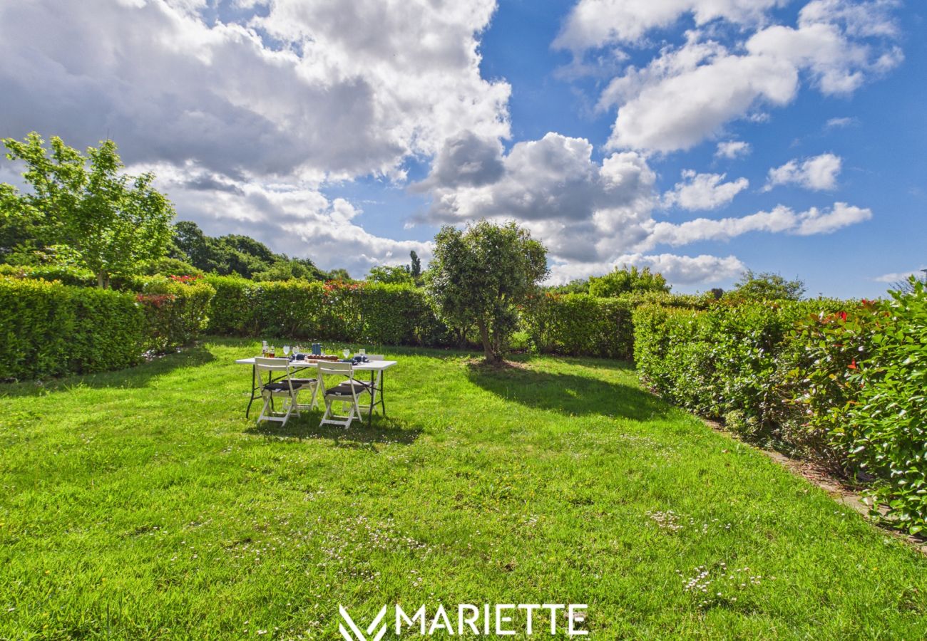 Appartement à Concarneau - -Iruvai- T3 avec place de parking et jardin, proch