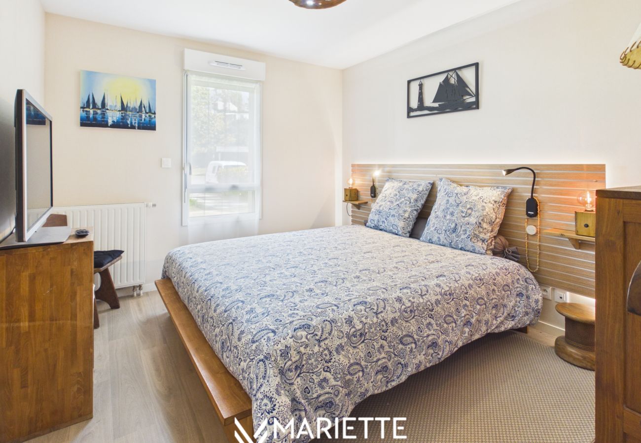 Appartement à Concarneau - -Iruvai- T3 avec place de parking et jardin, proch